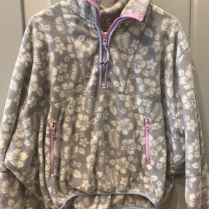 URBAN OUTFITTERS Dropped Sleeved Fleece Pullover